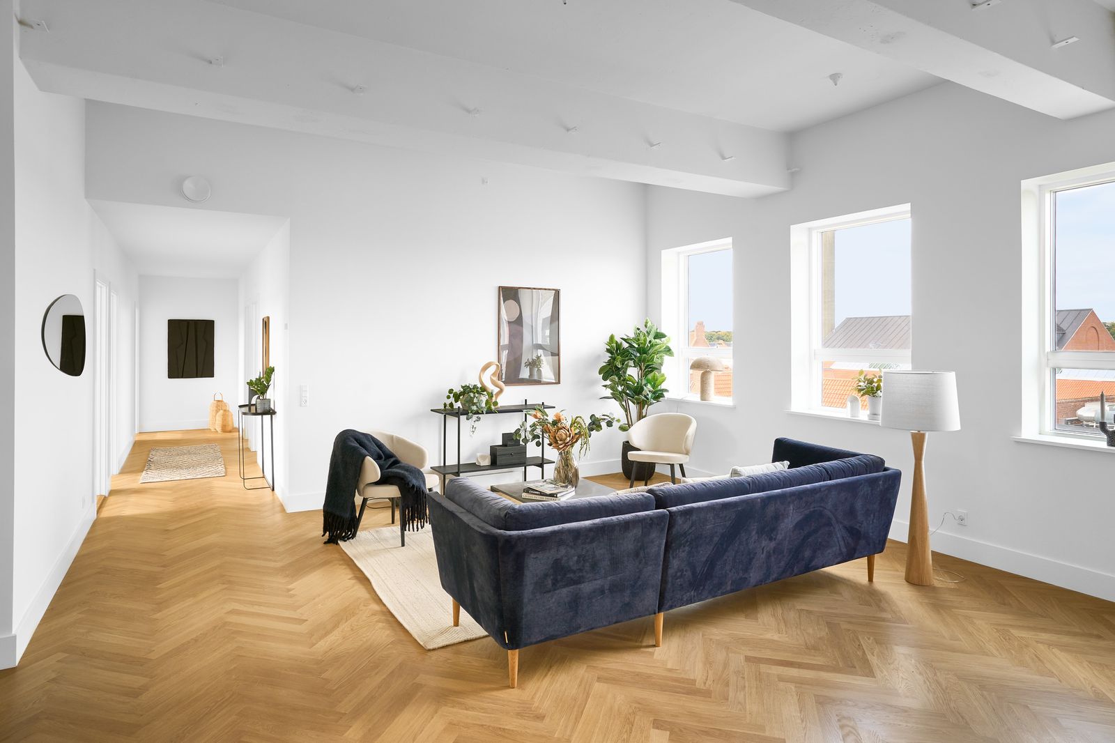 Furnished 220 m2 loft apartment with private elevator in Odense C